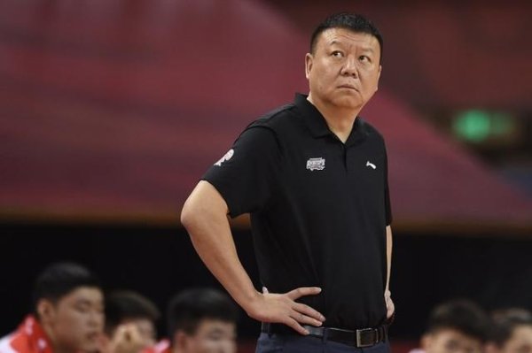 盈策略 媒体人：U16男篮教练组在布局 王建军&刘鹏都带队打进过CBA四强